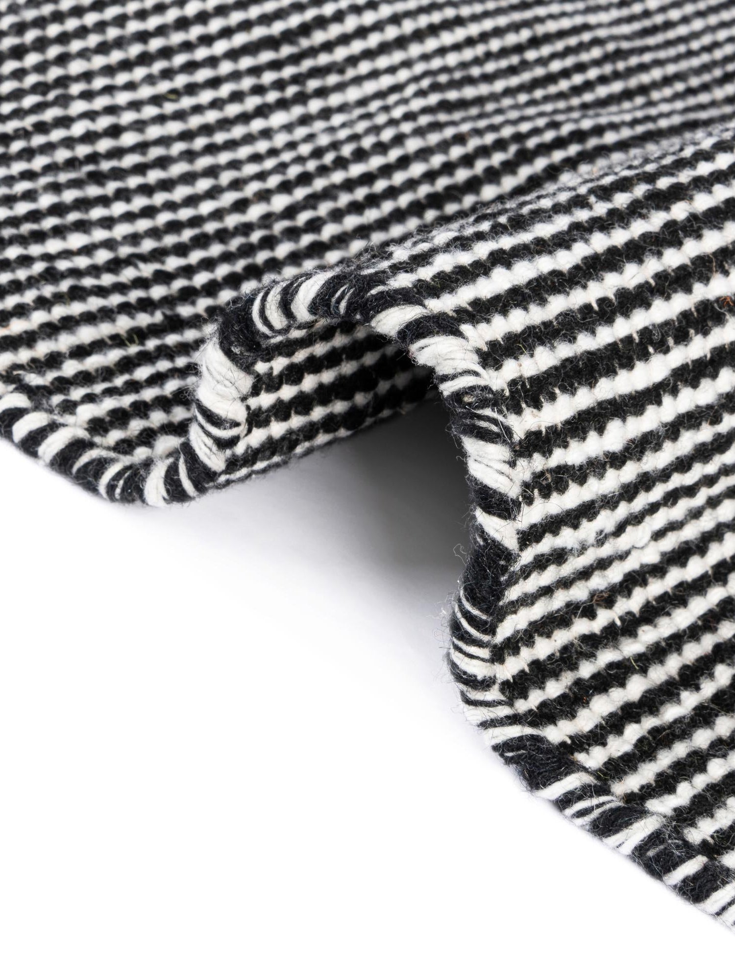 Black Sky 3' 3 x 5' 3 Jill Zarin Palm Springs Outdoor Rectangle Area Rug Weather Resistant for Patio, Deck, Terrace, Balcony, Porch Hand Made 100% PET Polyester Outside Carpet for Sale at Rug Engine