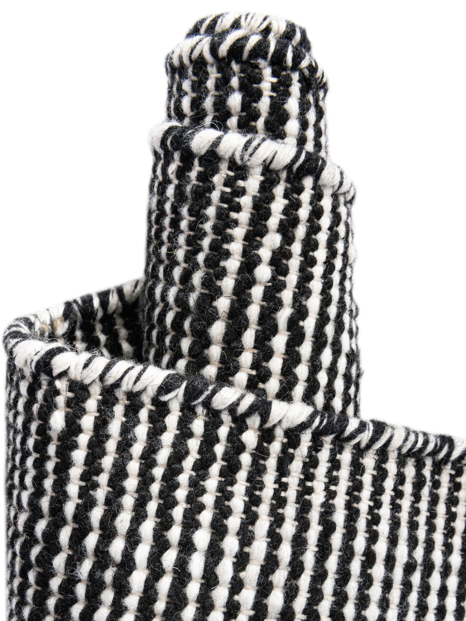 Black Sky 10' x 10' Jill Zarin Palm Springs Outdoor Round Area Rug Weather Resistant for Patio, Deck, Terrace, Balcony, Porch Hand Made 100% PET Polyester Outside Carpet for Sale at Rug Engine