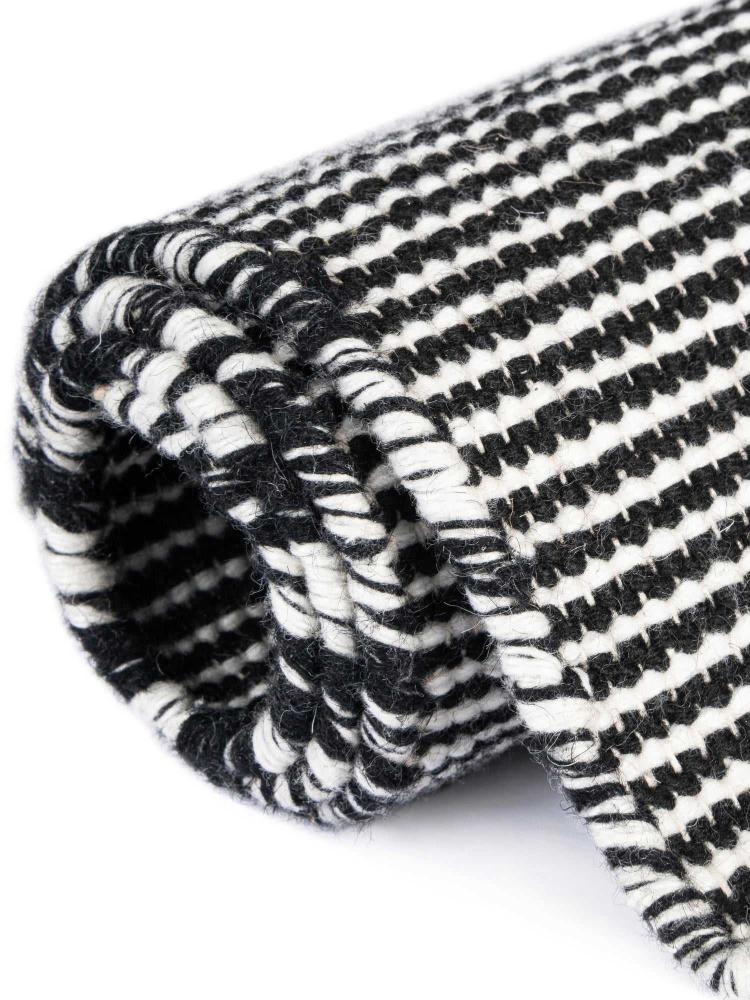 Black Sky 3' 3 x 3' 3 Jill Zarin Palm Springs Outdoor Round Area Rug Weather Resistant for Patio, Deck, Terrace, Balcony, Porch Hand Made 100% PET Polyester Outside Carpet for Sale at Rug Engine