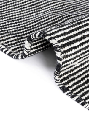 Black Sky 5' 1 x 5' 1 Jill Zarin Palm Spring Outdoor Square Rug