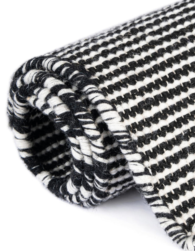 Black Sky 5' 1 x 5' 1 Jill Zarin Palm Spring Outdoor Square Rug