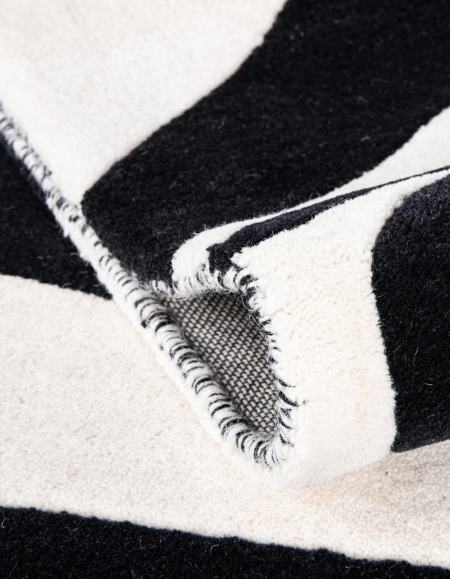 Black and White 7' 10 x 7' 10 Vortex Wool Square Area Rug Hand Tufted 100% Wool Pile & Cotton Backing All Natural Luxury 3D Carpet for Sale at Rug Engine