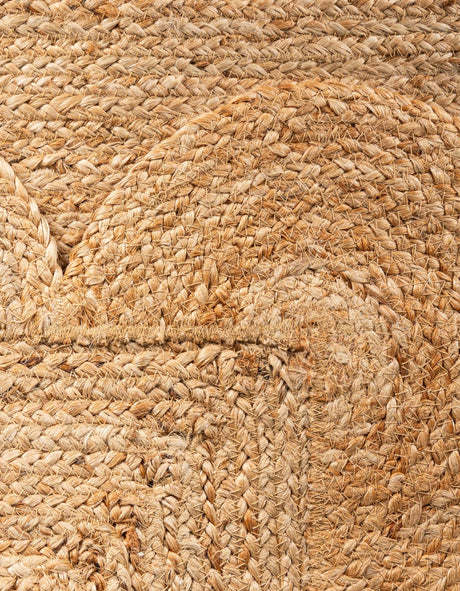 Natural 7' 10 x 7' 10 Scallop Braided Jute Square Area Rug