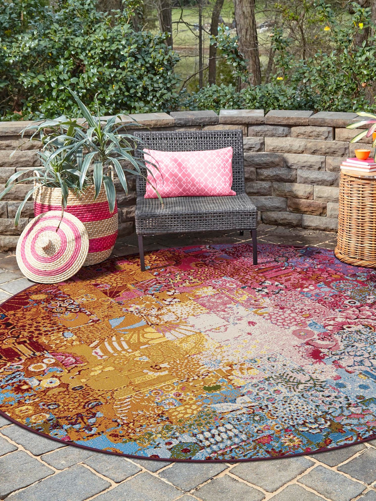 Multicolor 5' 1 x 5' 1 Outdoor Modern Round Area Rug Weather Resistant for Patio, Deck, Terrace, Balcony, Porch 100% Polypropylene Modern Outside Carpet for Sale at Rug Engine