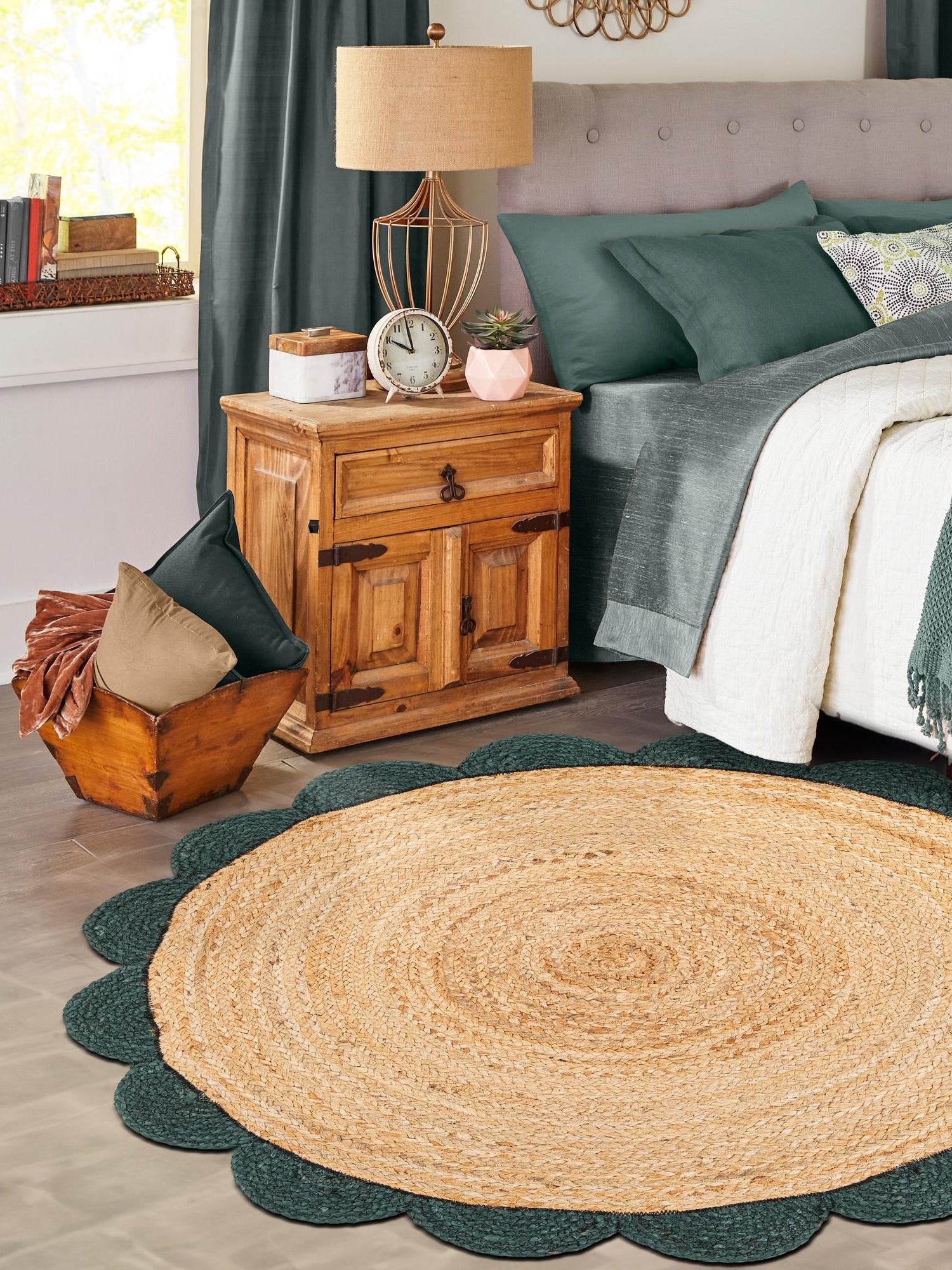 Natural and Green 8' x 8' Scallop Braided Jute Round Area Rug Eco Friendly 100% Jute All Natural Durable Carpet for Affordable Unique Home Interiors for Sale at Rug Engine
