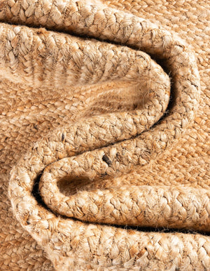 Natural and Green 3' 1 x 5' 1 Scallop Braided Jute Rectangle Rug