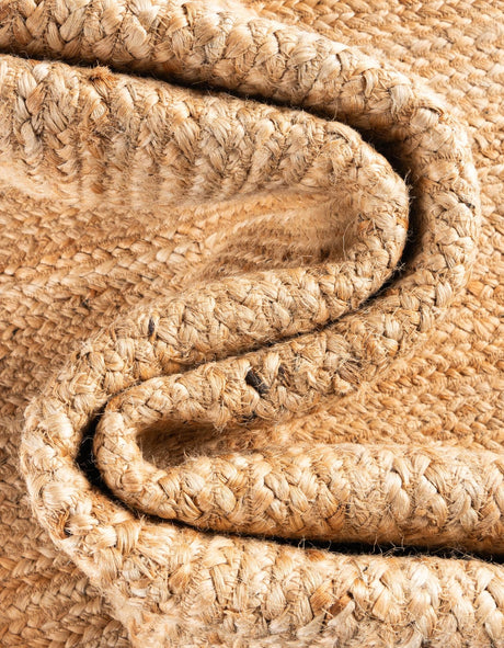 Natural and Green 4' 1 x 6' 1 Scallop Braided Jute Rectangle Area Rug Eco Friendly 100% Jute All Natural Durable Carpet for Affordable Unique Home Interiors for Sale at Rug Engine