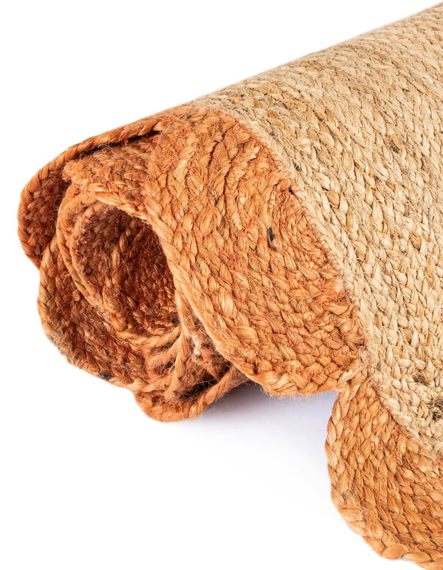 Natural and Terracotta 5' 1 x 8' Scallop Braided Jute Rectangle Rug