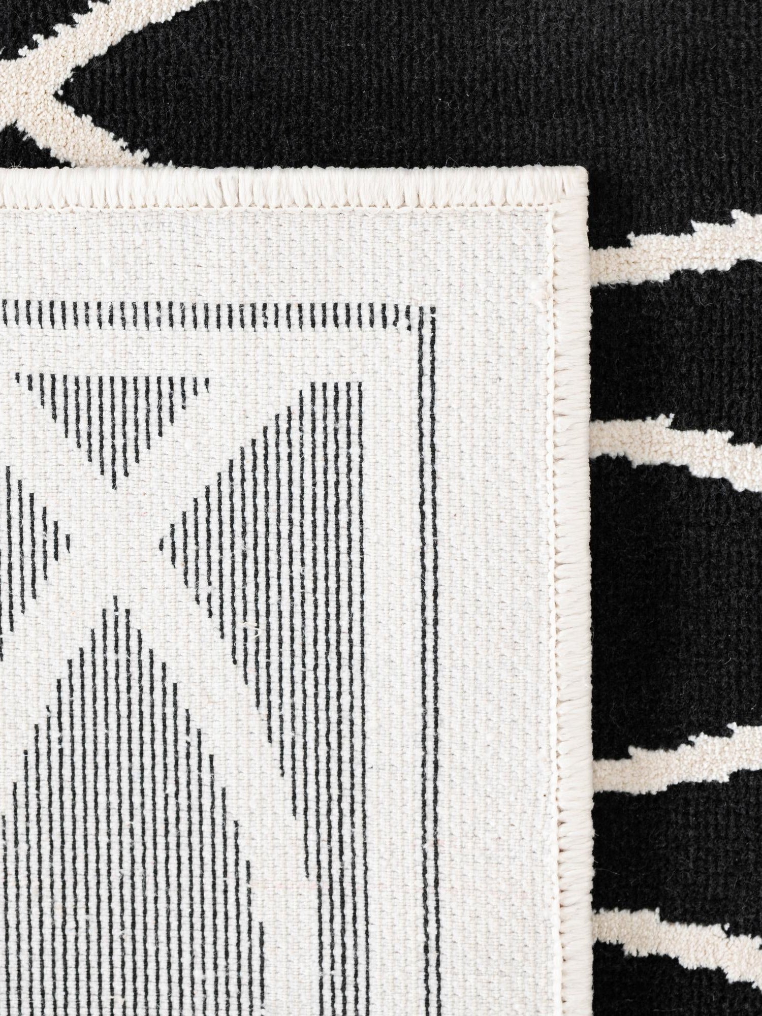Black and White 2' 7 x 12' Milano Runner Area Rug 100% Polyester with Cotton Backing Modern Contemporary Carpet for Home Decor Interior Design for Sale at Rug Engine