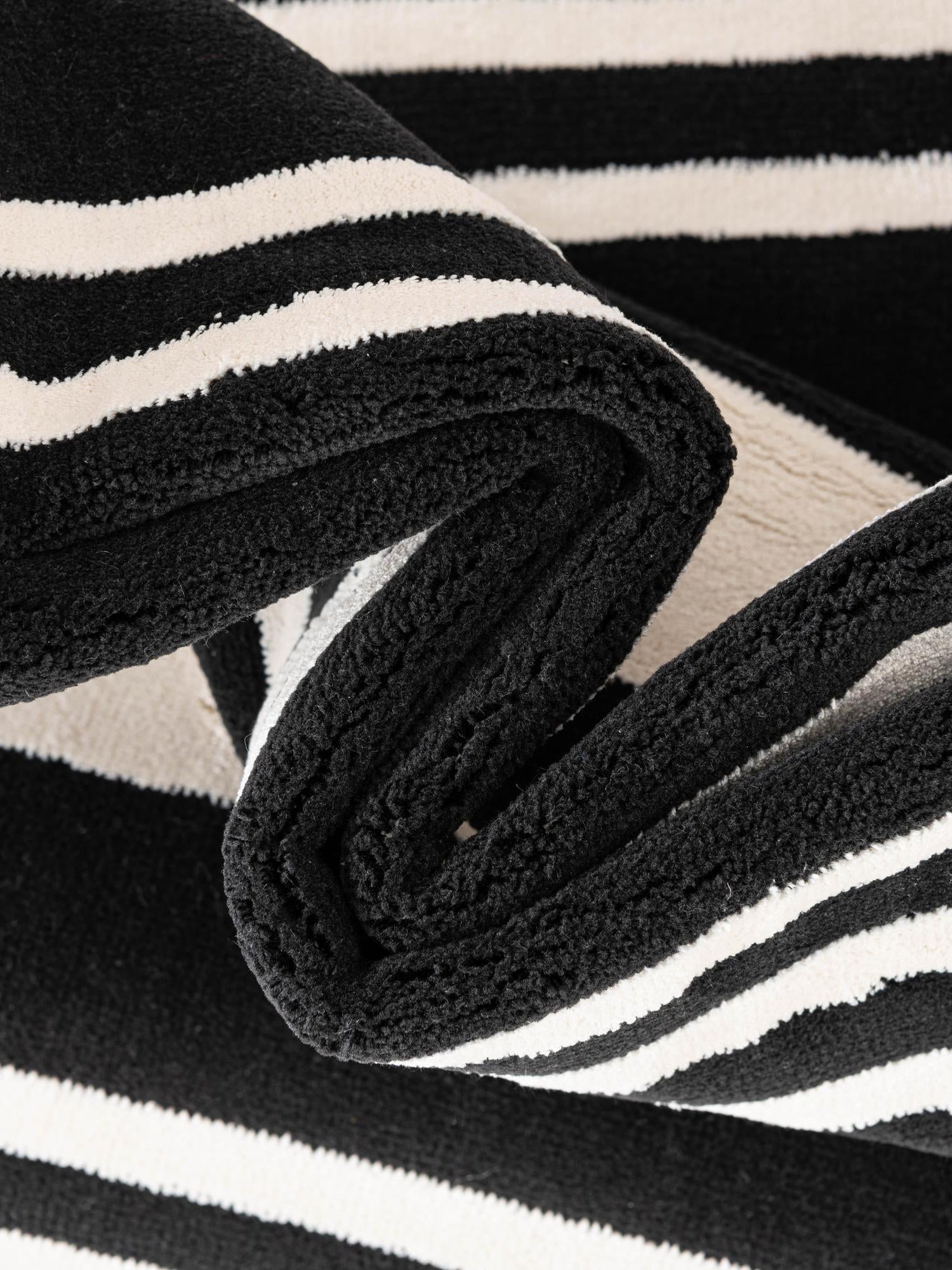 Black and White 2' 3 x 8' Milano Runner Area Rug 100% Polyester with Cotton Backing Modern Contemporary Carpet for Home Decor Interior Design for Sale at Rug Engine