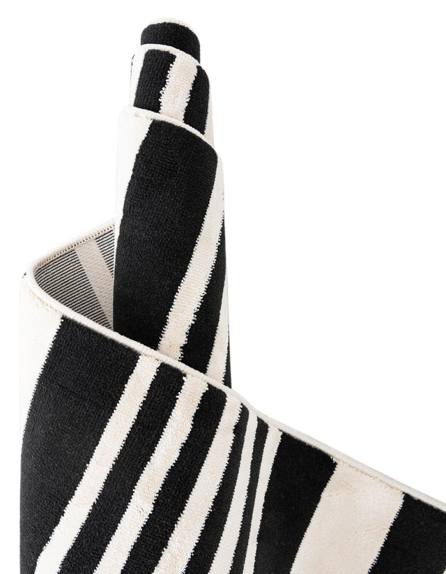 Black and White 9' 10 x 9' 10 Milano Square Area Rug 100% Polyester with Cotton Backing Modern Contemporary Carpet for Home Decor Interior Design for Sale at Rug Engine