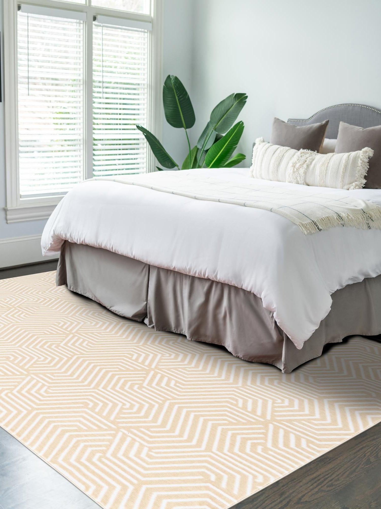 Ivory White 5' 3 x 8' Aakaar Rectangle Area Rug 85% Polypropylene & 15% Chenille Living Room Bedroom Carpet for Sale at Rug Engine