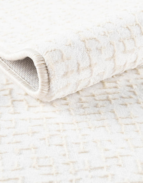 Ivory White 4' 1 x 6' 1 Aakaar Rectangle Area Rug 85% Polypropylene & 15% Chenille Living Room Bedroom Carpet for Sale at Rug Engine