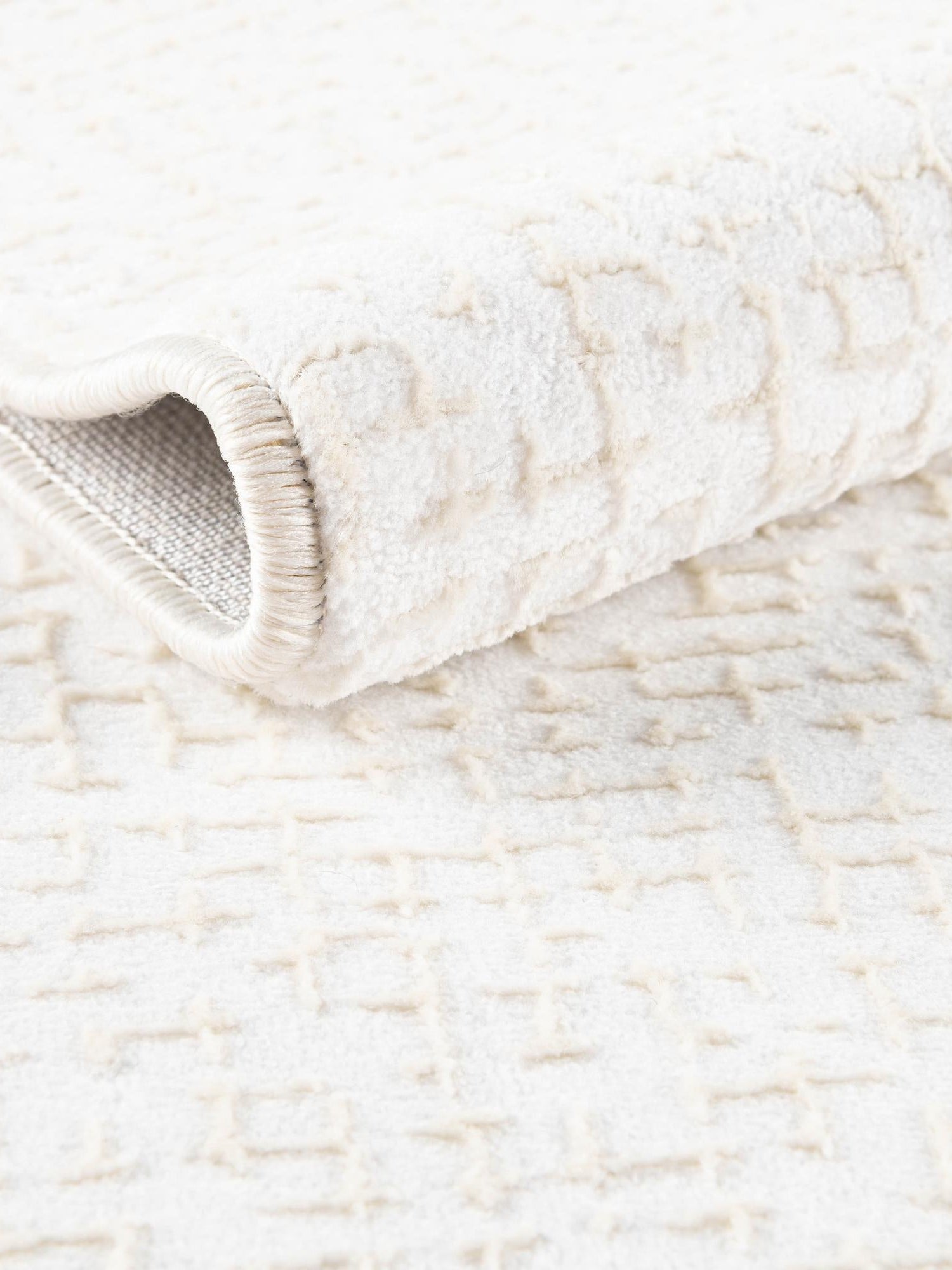 Ivory White 5' 3 x 8' Aakaar Rectangle Area Rug 85% Polypropylene & 15% Chenille Living Room Bedroom Carpet for Sale at Rug Engine